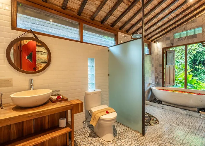 Parvati Retreat Villa *