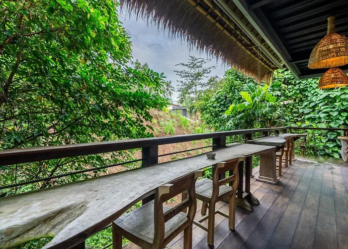 Parvati Retreat